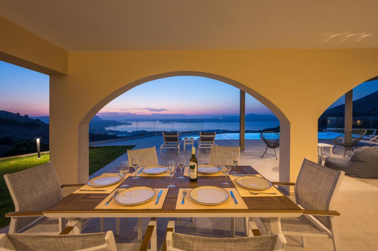 Blue Rose Villa *