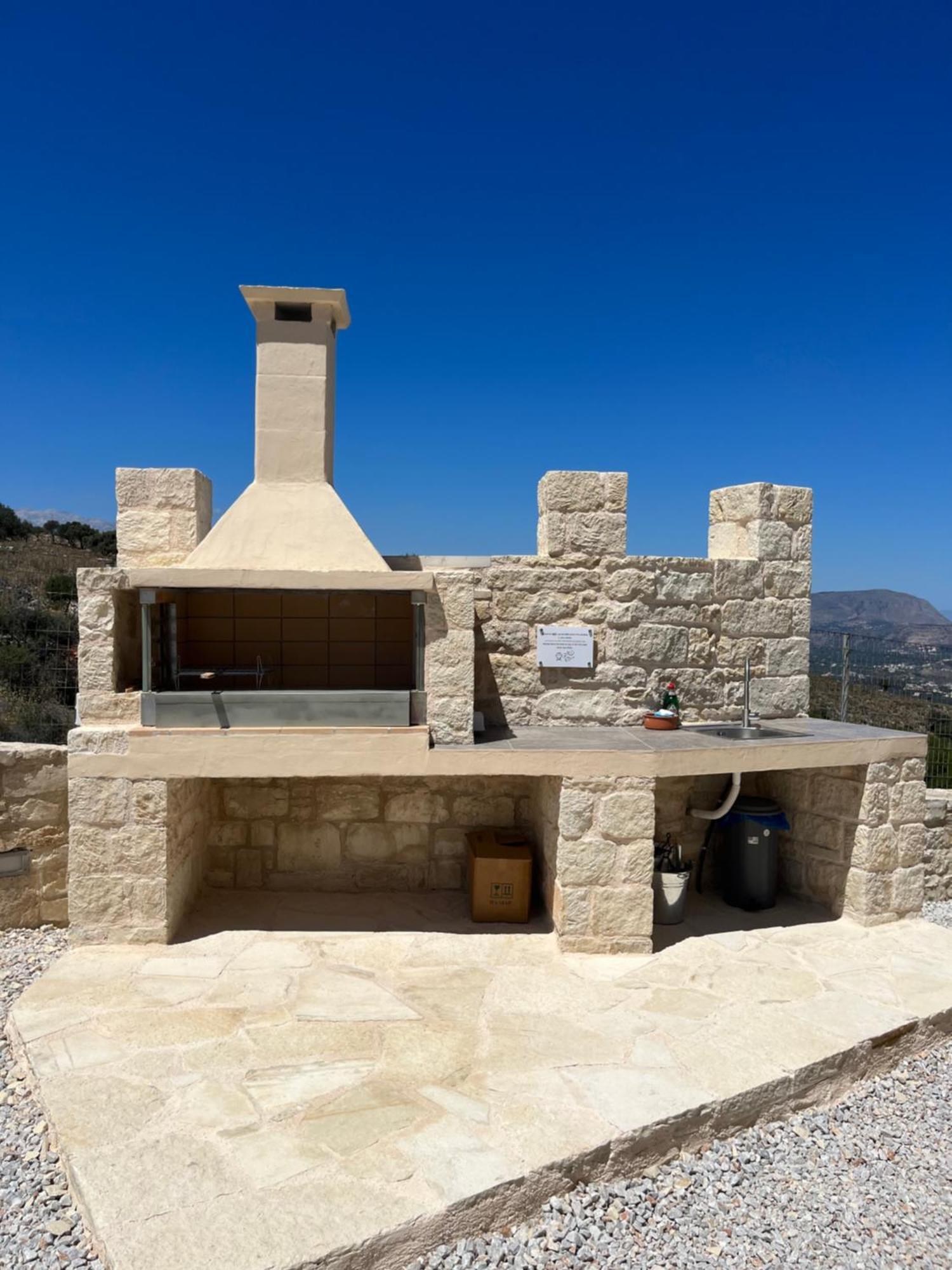 Villa Blue Rose